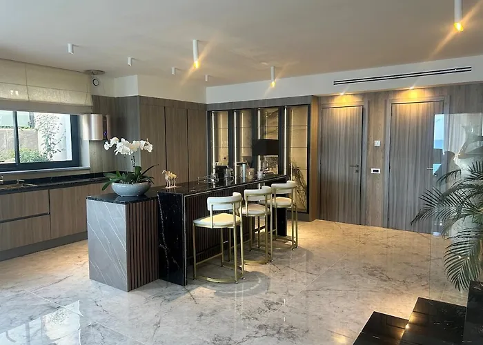 Vue Panoramique A 10 Minutes De Monaco